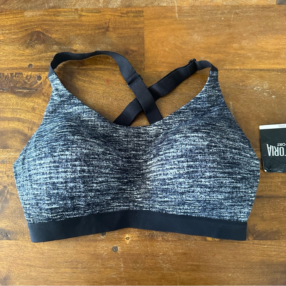 Victoria’s Secret Women’s Black Heather Gray Sports Bra‎ size 32DD NWT